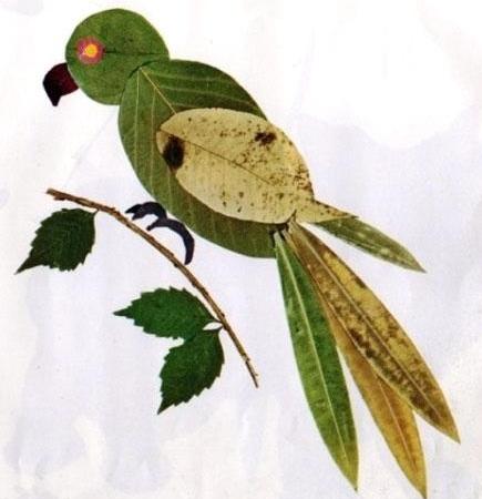 птичка из листьев