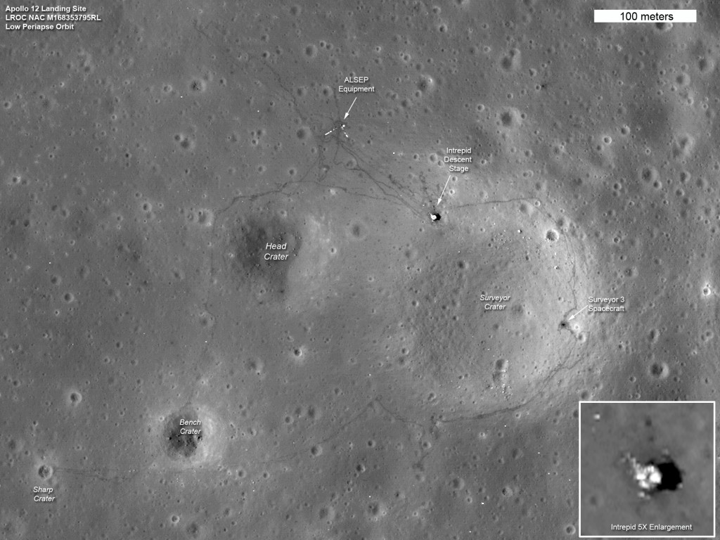 Место высадки команды Аполлон-12, снятое LRO