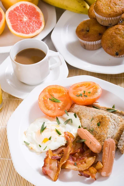 Английский завтрак — стоковое фото