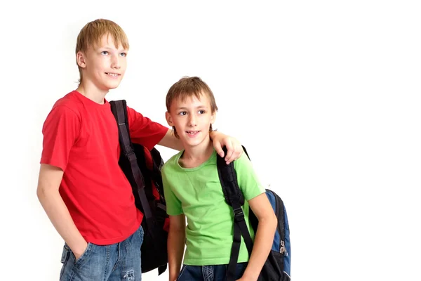 Смешные дети в яркие футболки — стоковое фото