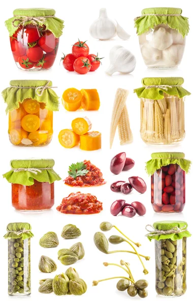 Коллекции консервированные овощи в стеклянной банке — стоковое фото