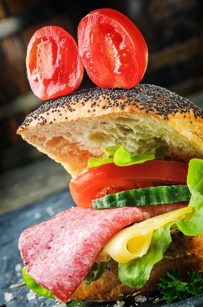 Забавный сэндвич — стоковое фото