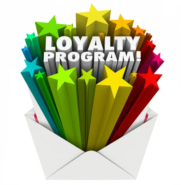 Маркетинг приглашения конверта программы лояльности рекламный отправитель — стоковое фото