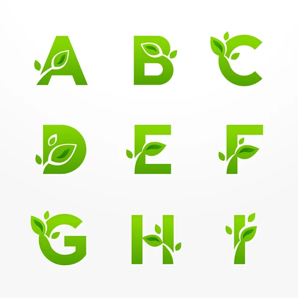 Векторный набор зеленой экологической эмблемы писем с листьями. экологический телефон — стоковый вектор