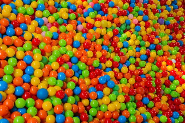 Много цветных шаров — стоковое фото