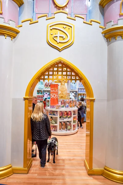 Таймс-сквер Disney Store — стоковое фото