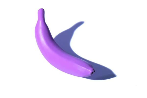 Пластиковый Фиолетовый Банан Белом Фоне — стоковое фото