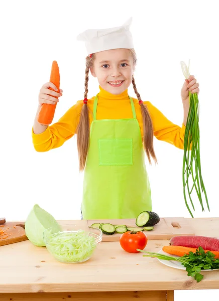 Маленькая плита с овощами в руках — стоковое фото
